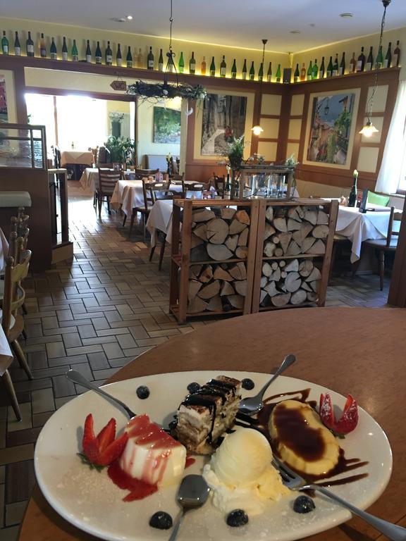 Ferienwohnungen Park Cafe Am Kurpark แบร์นคาสเทล-คืสท์ ภายนอก รูปภาพ